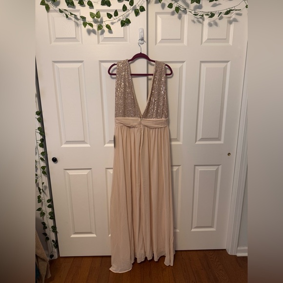NWT Love by Design Daphne Sequin Top Dress Gown in Champagne *check measurements - Picture 3 of 6